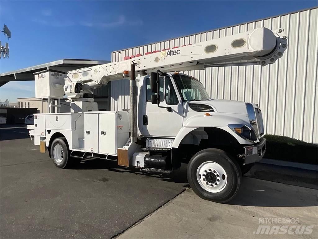 Altec AM55 Truck mounted aerial platforms