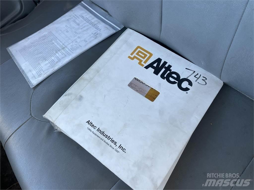 Altec AM55E Truck mounted aerial platforms