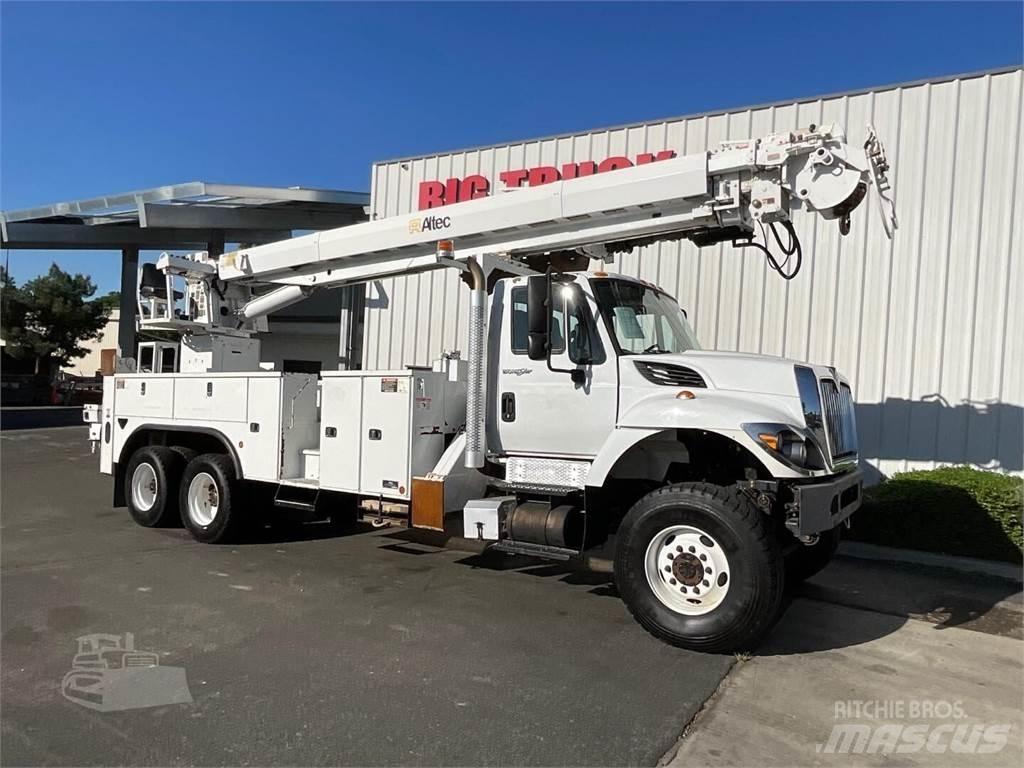 Altec D4065BTR Mobile drill rig trucks