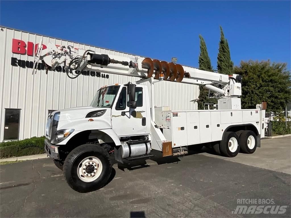 Altec D4065BTR Mobile drill rig trucks