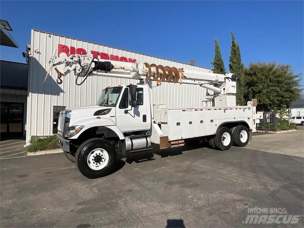 Altec D4065BTR Mobile drill rig trucks