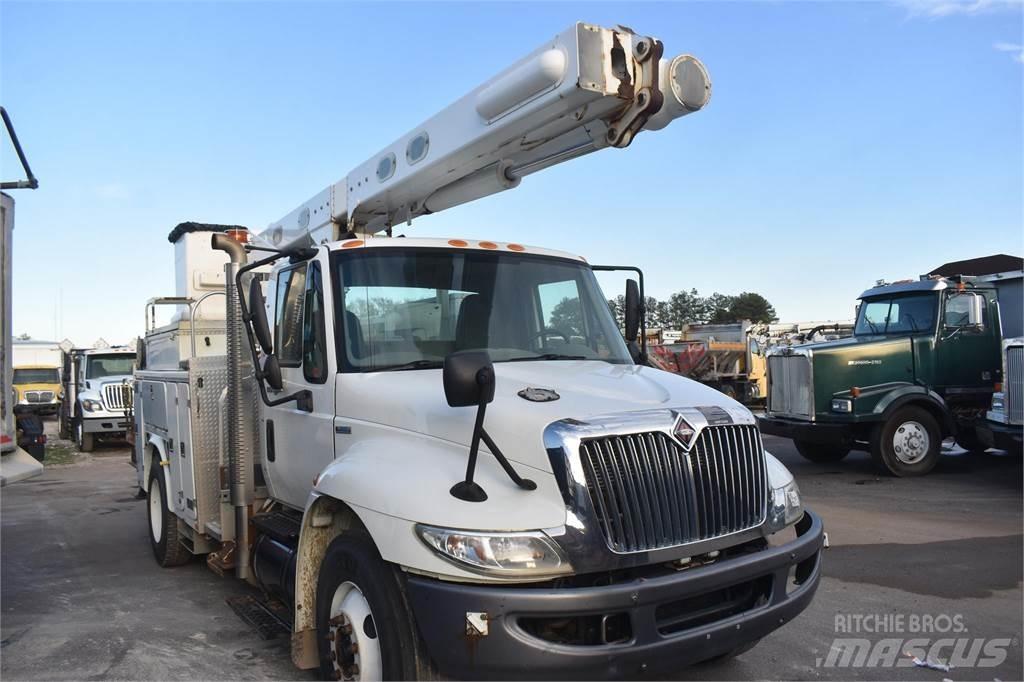 Altec L45M Truck mounted aerial platforms