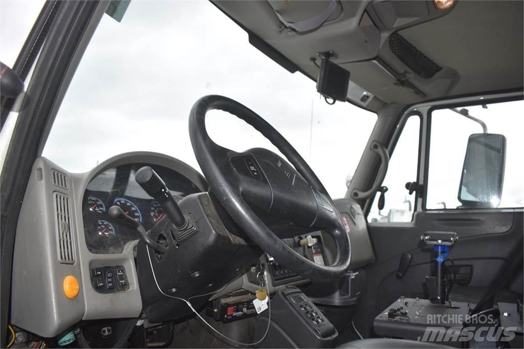 Altec TA37M Truck mounted aerial platforms