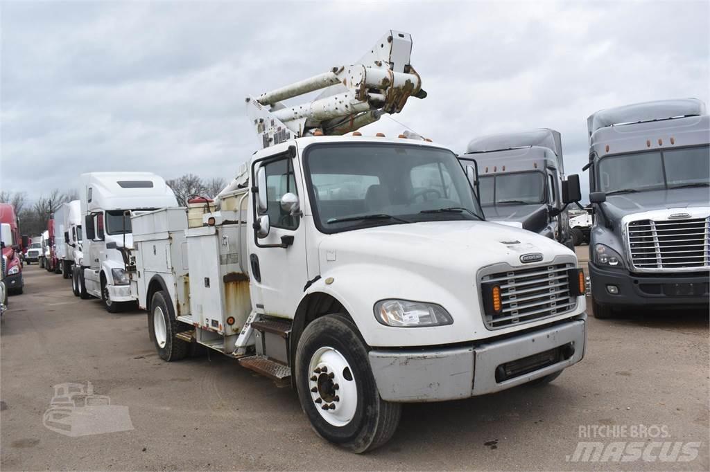 Altec TA41M Truck mounted aerial platforms
