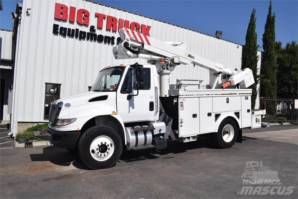 Altec TA41M Truck mounted aerial platforms