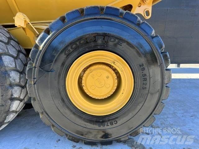 Bell B40E Articulated Haulers