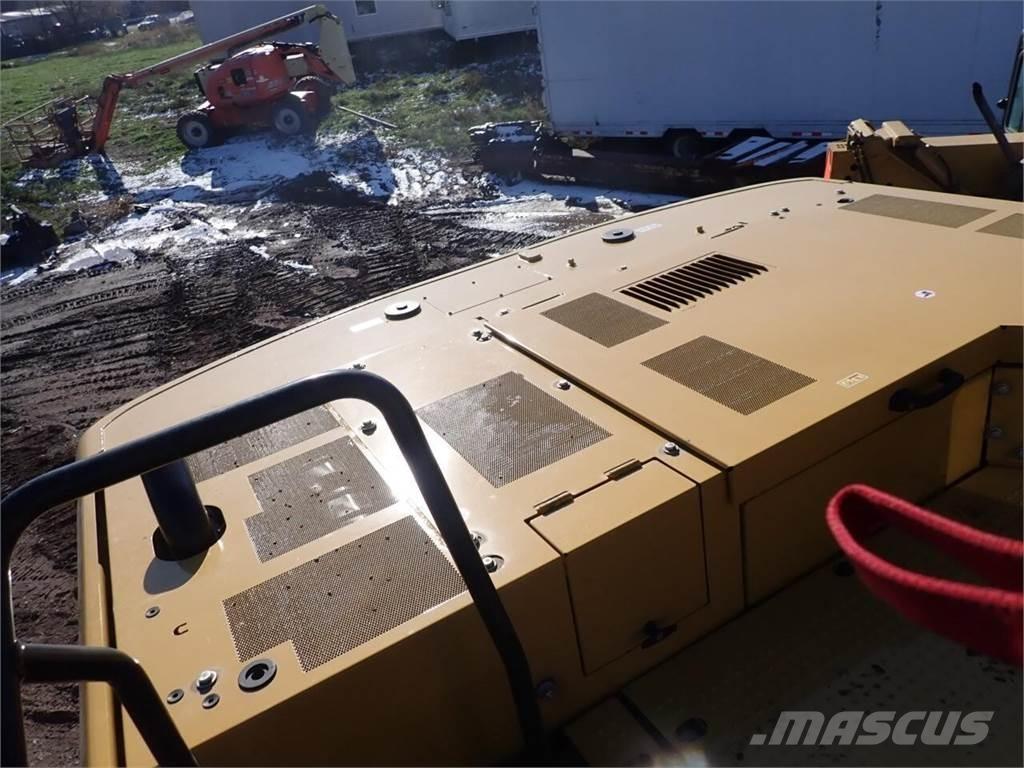 CAT 330 Crawler excavators