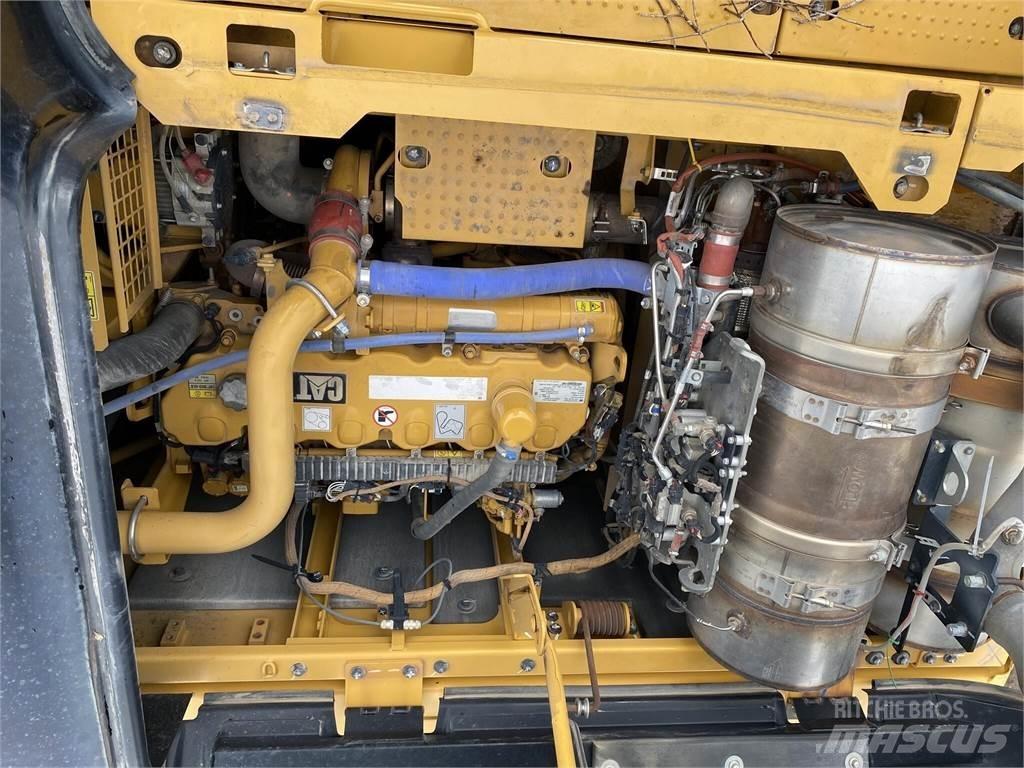 CAT 336FL Crawler excavators