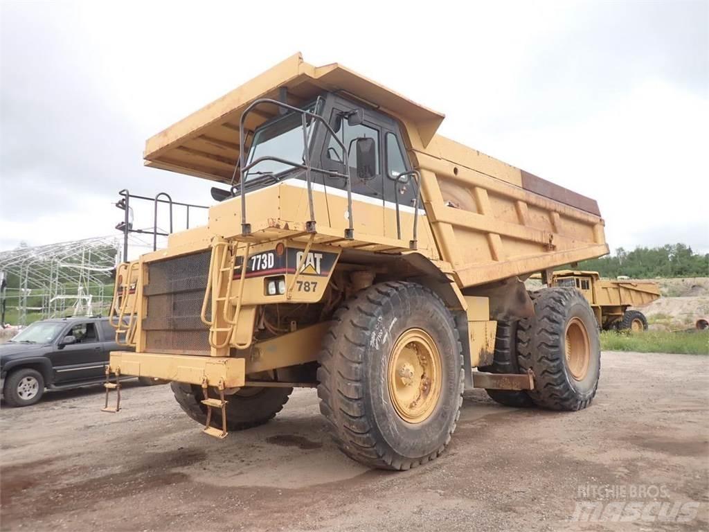 CAT 773D Articulated Haulers