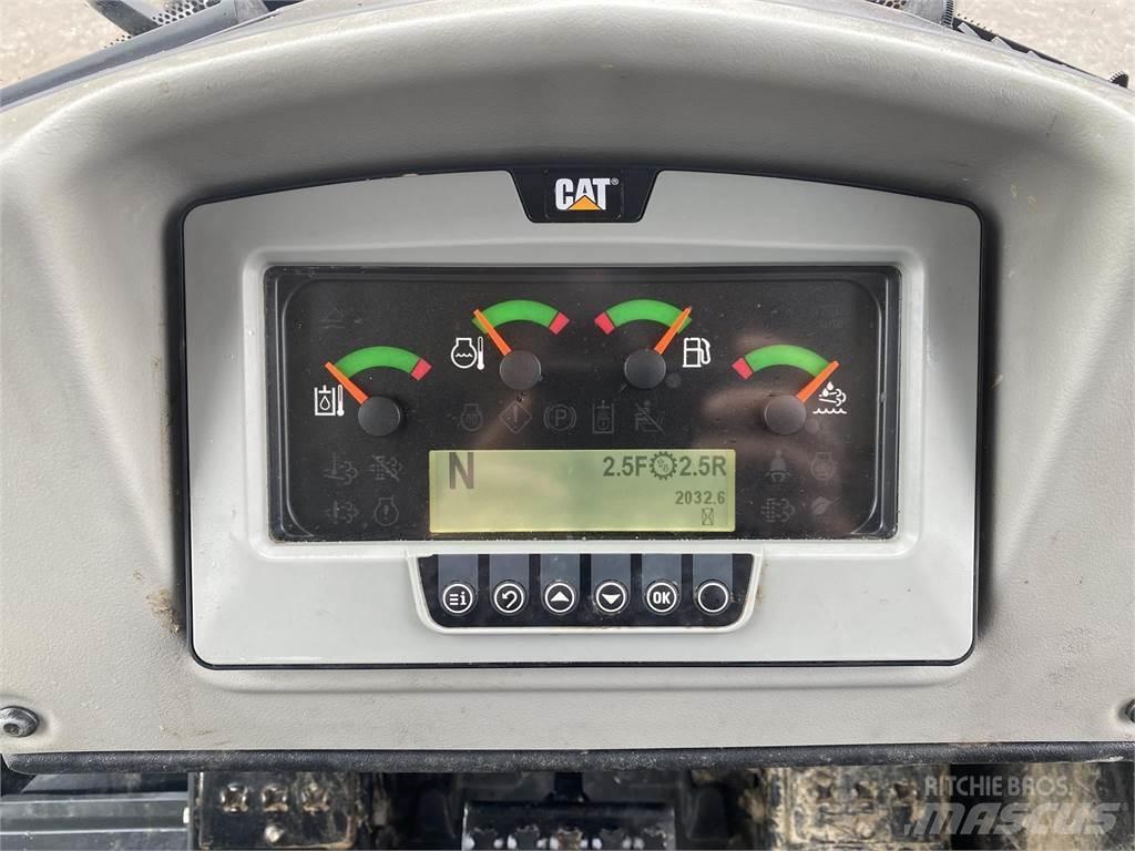CAT 963K Crawler FEL's