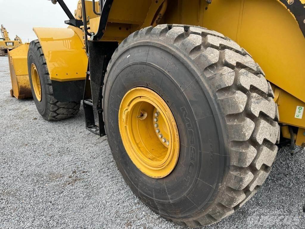 CAT 972M Wheel loaders