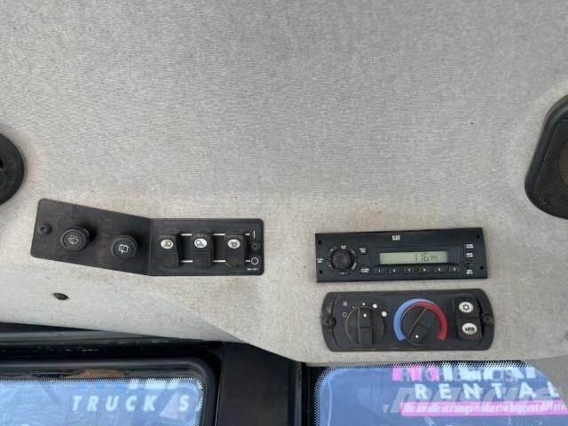 CAT 973D Crawler FEL's