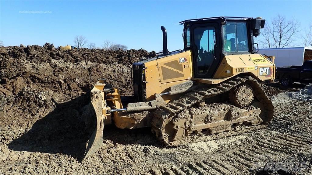 CAT D5 Crawler dozers