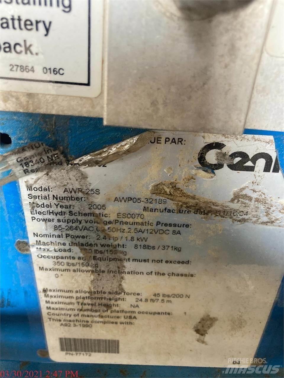 Genie AWP25S Vertical mast lifts