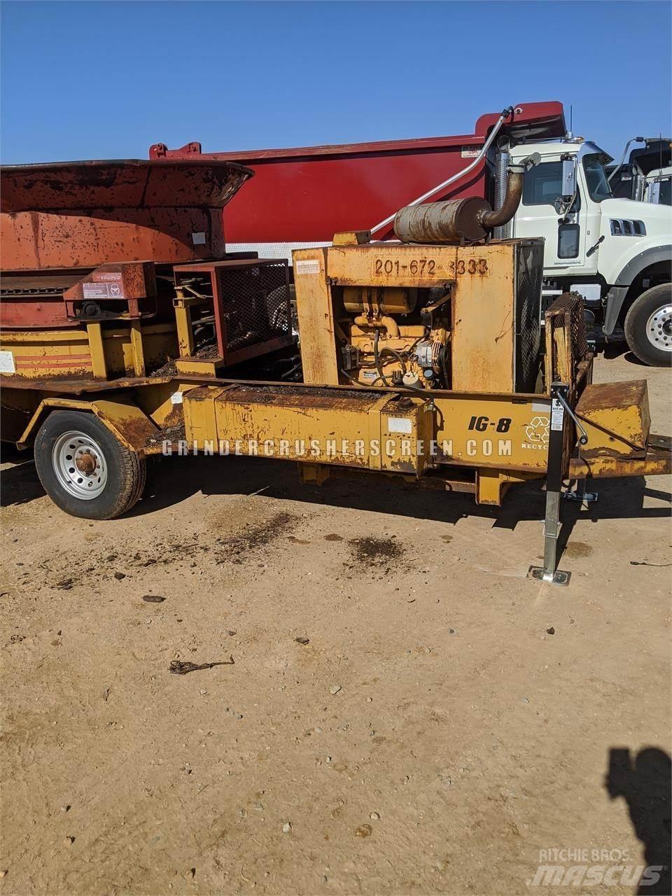 Haybuster IG8 Wood chippers