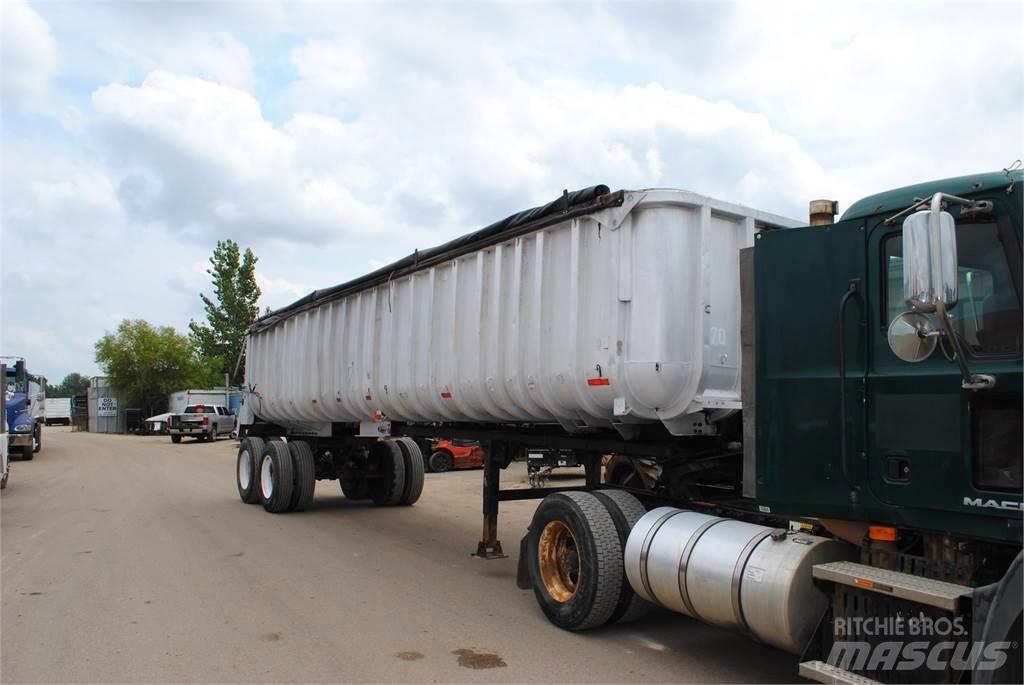 Hobbs  Tipper trailers