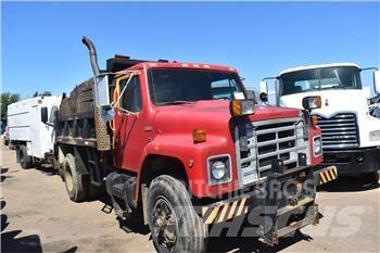 International S1900 Tipper trucks