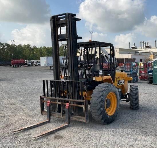JCB 930 Rough terrain truck