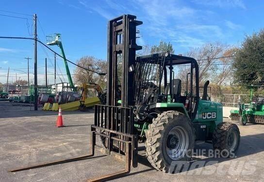 JCB 930 Rough terrain truck