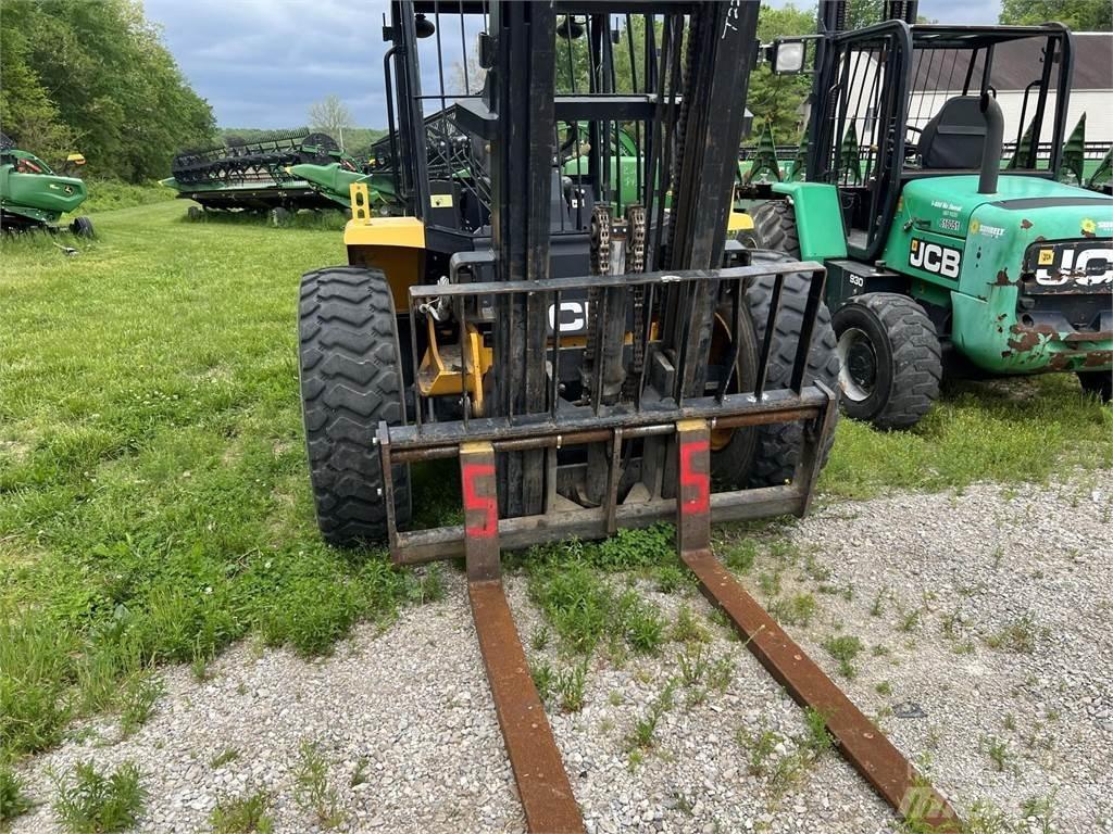 JCB 940 Rough terrain truck
