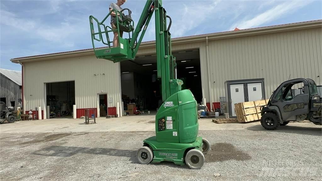 JLG TOUCAN 26E Vertical mast lifts