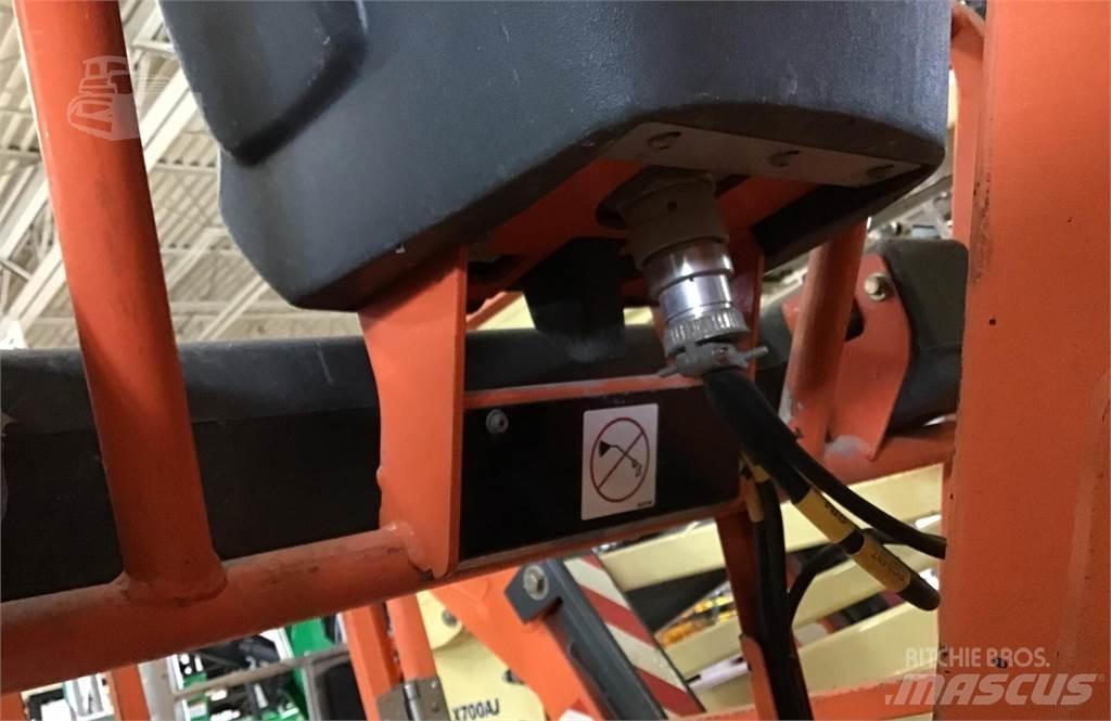 JLG TOUCAN 26E Vertical mast lifts