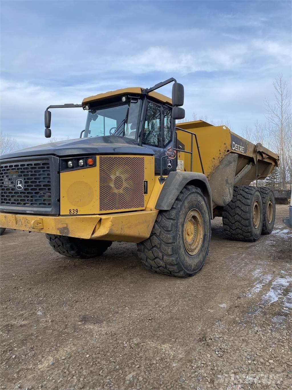John Deere 410E Articulated Haulers
