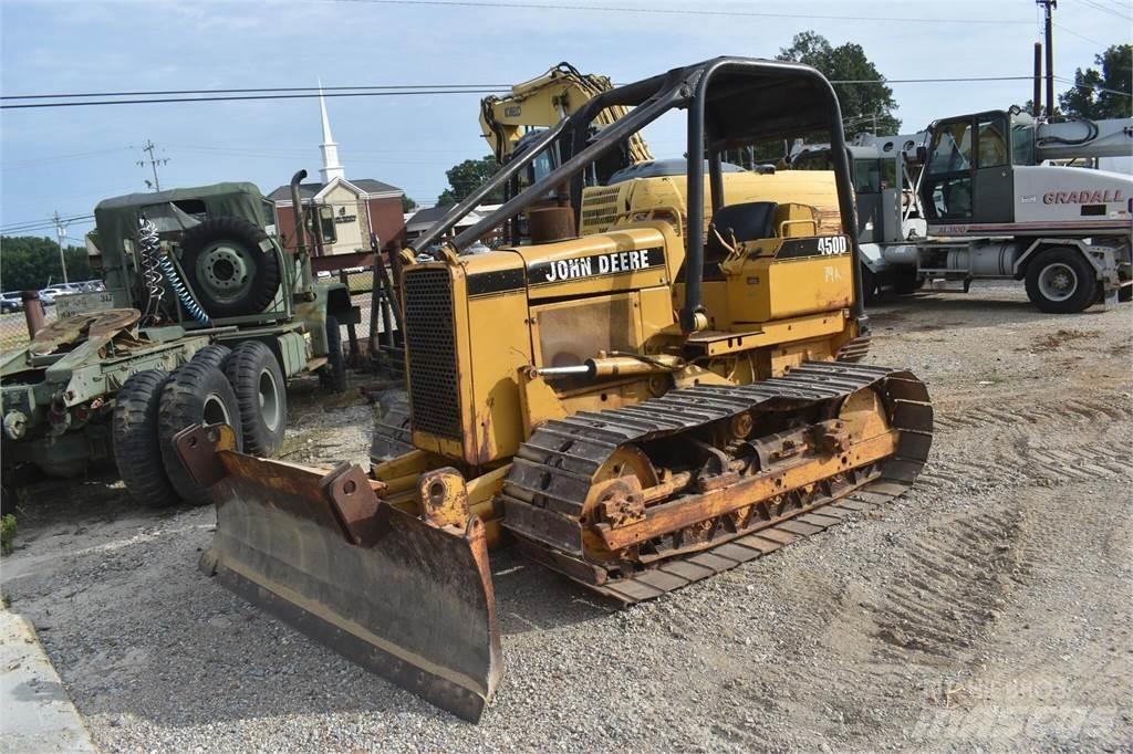 John Deere 450D LGP Crawler dozers