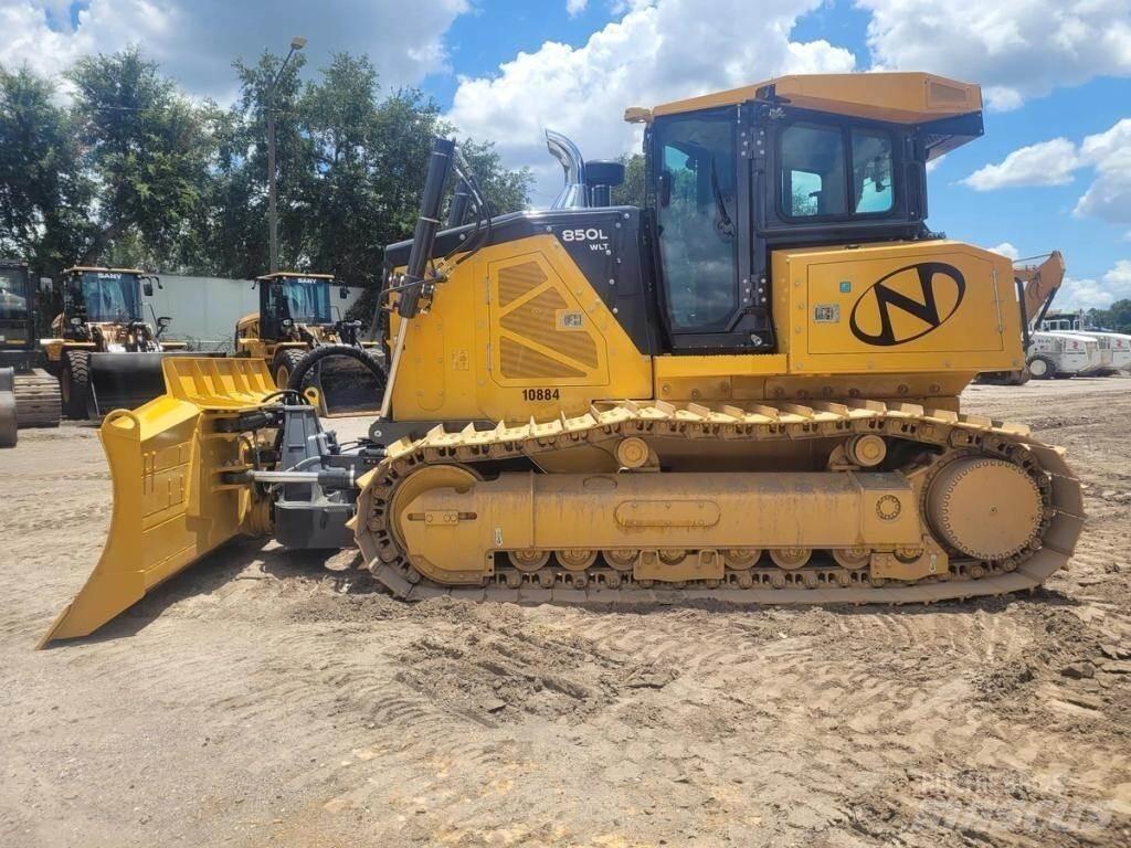 John Deere 850L WLT Crawler dozers
