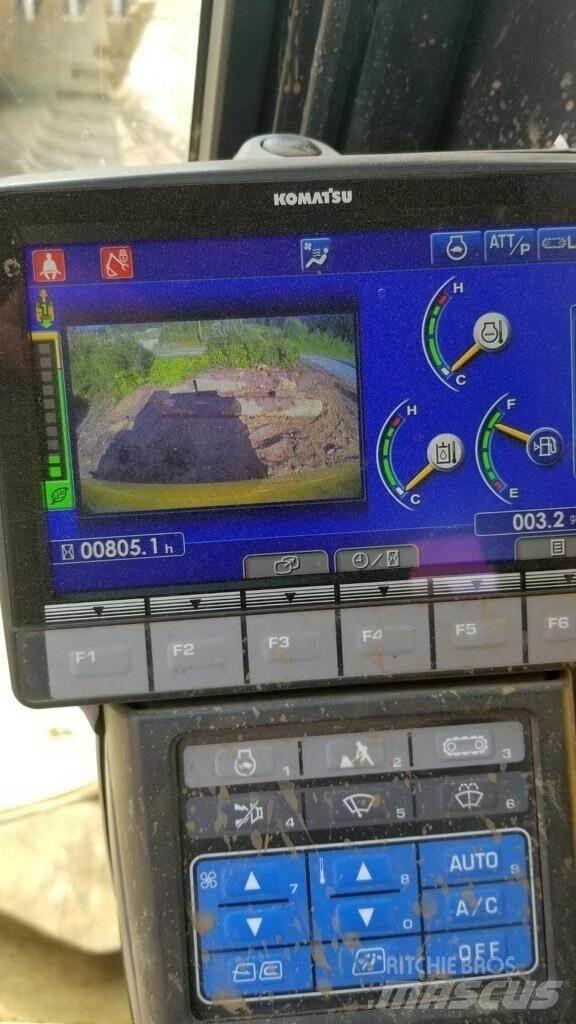 Komatsu PC490 LC-11 Crawler excavators