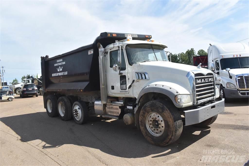 Mack GRANITE GU713 Tipper trucks