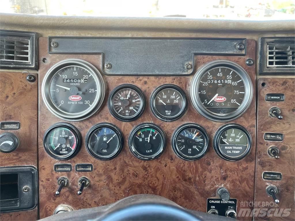 Peterbilt 335 Water tankers