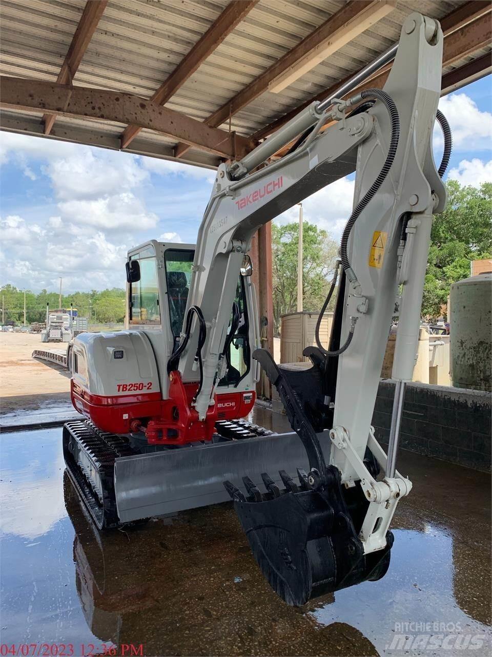 Takeuchi TB250-2 Mini excavators < 7t