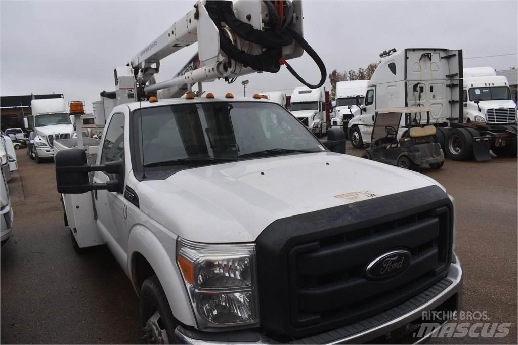 Terex LT38 Truck mounted aerial platforms