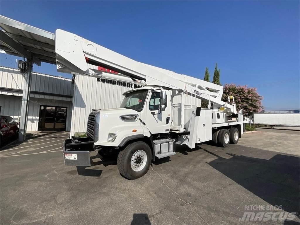 VERSALIFT VST9000I Truck mounted aerial platforms