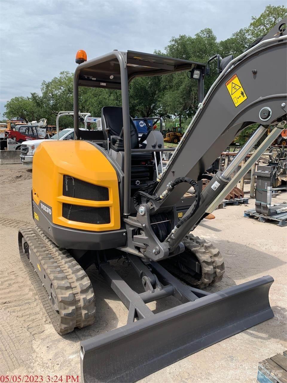Volvo ECR40D Mini excavators < 7t