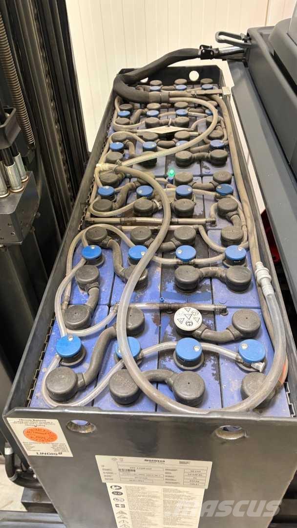 Linde R16 Reach truck