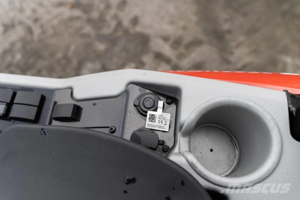 Manitou MLA 3-25H Mini loaders
