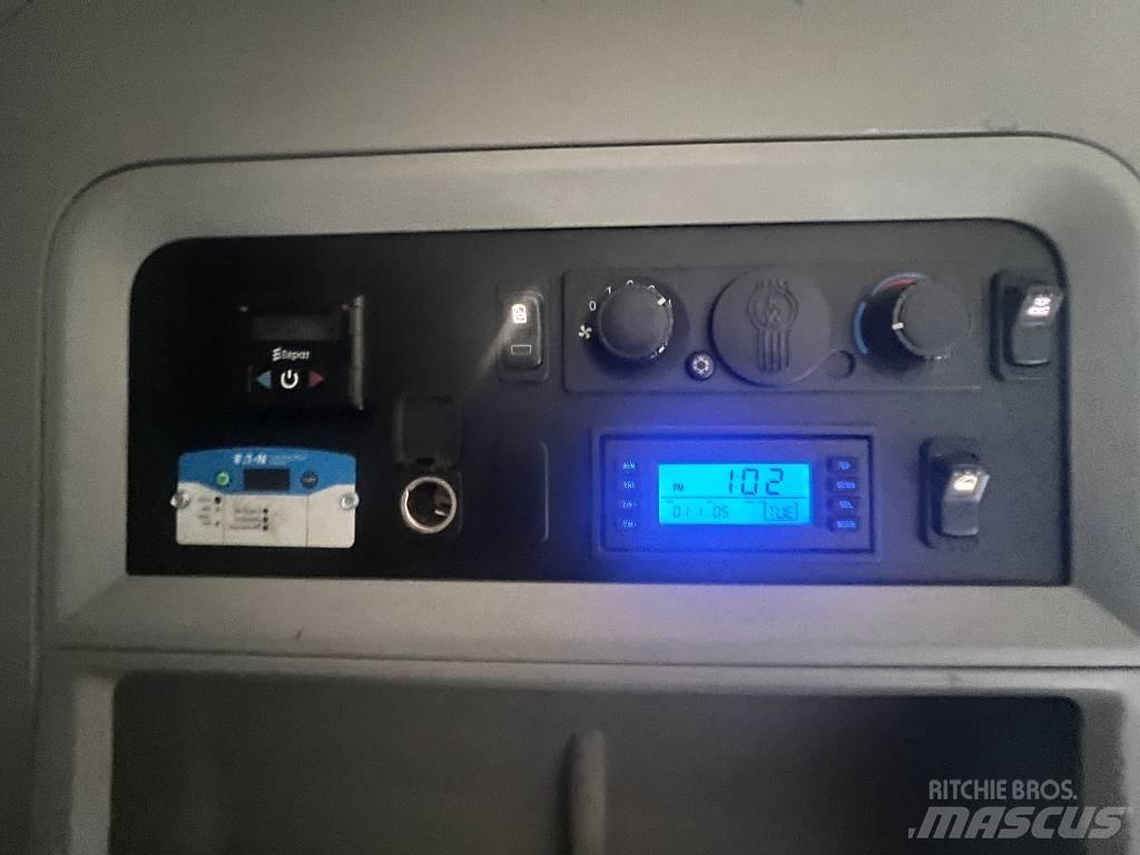 Kenworth T 680 Truck Tractor Units