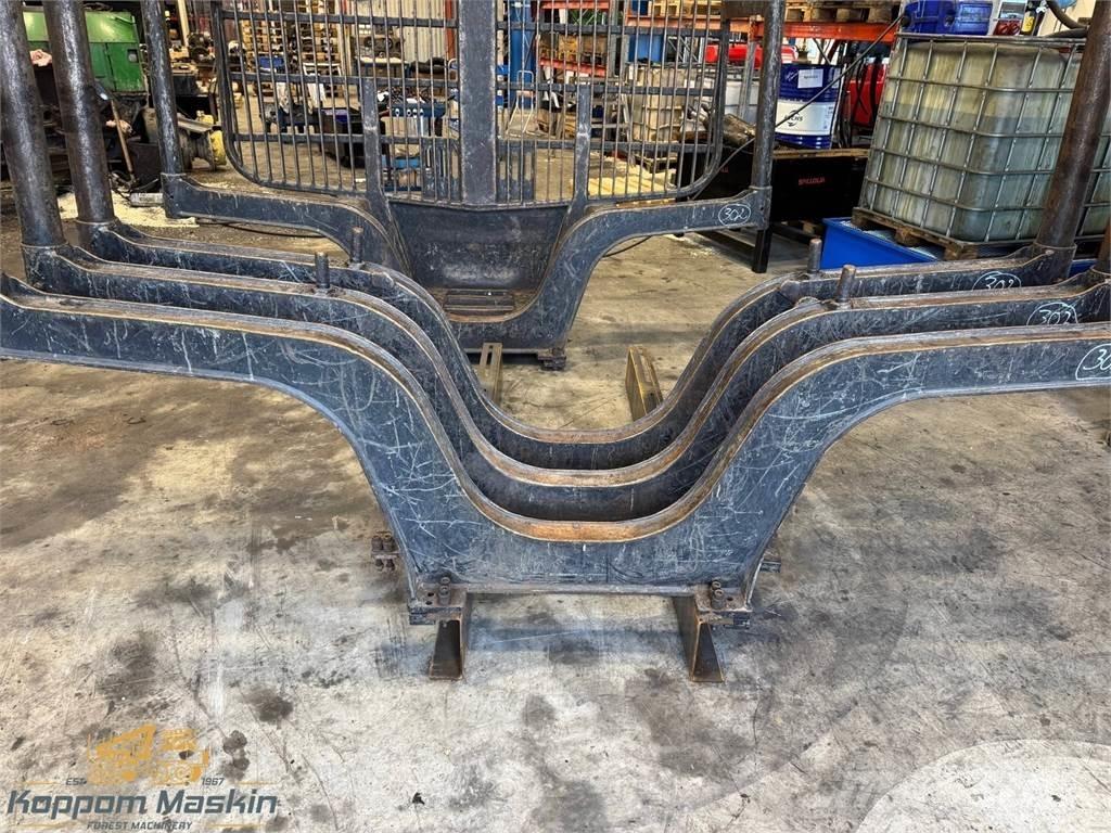 John Deere 1210E Other components