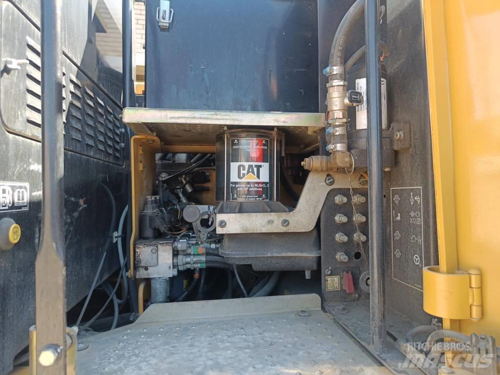 CAT M 315 D Wheeled excavators