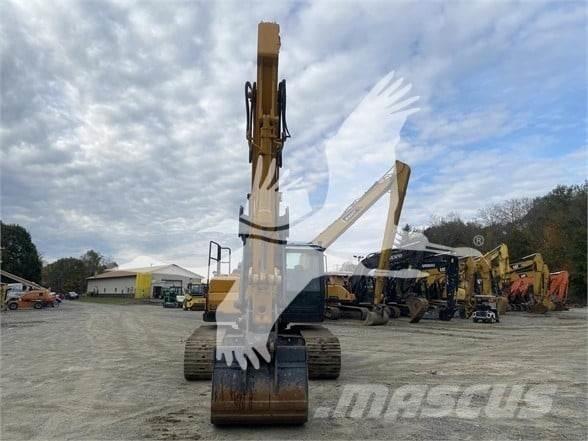 Kato HD820 LC Crawler excavators