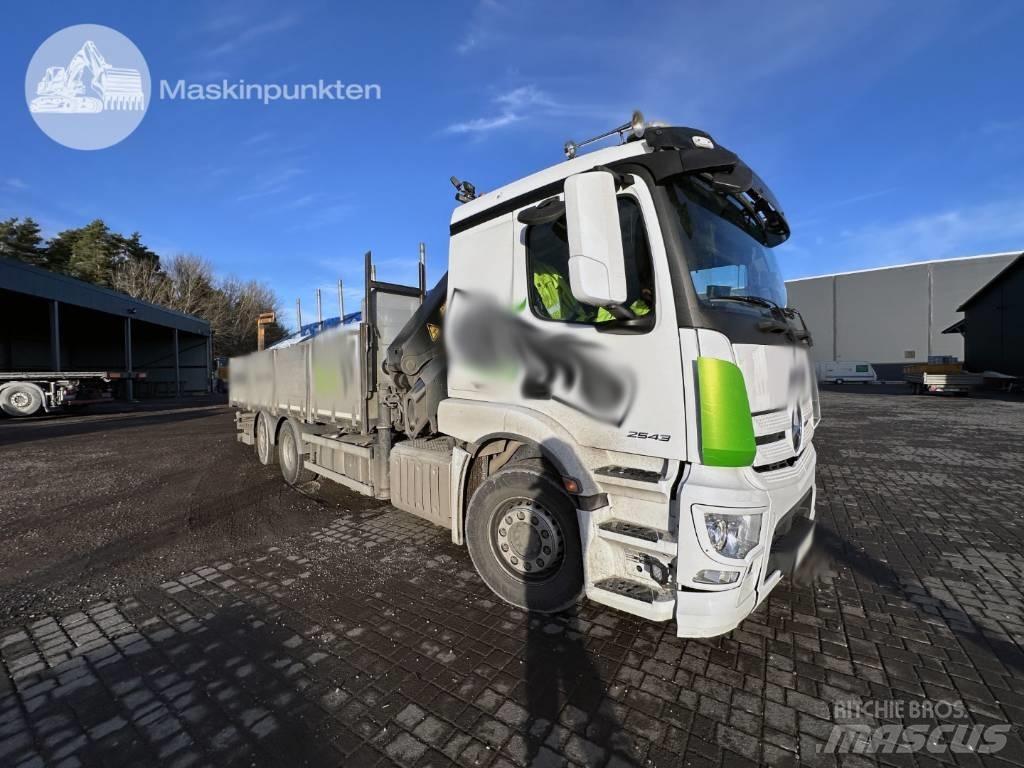 Mercedes-Benz 2543 Crane trucks