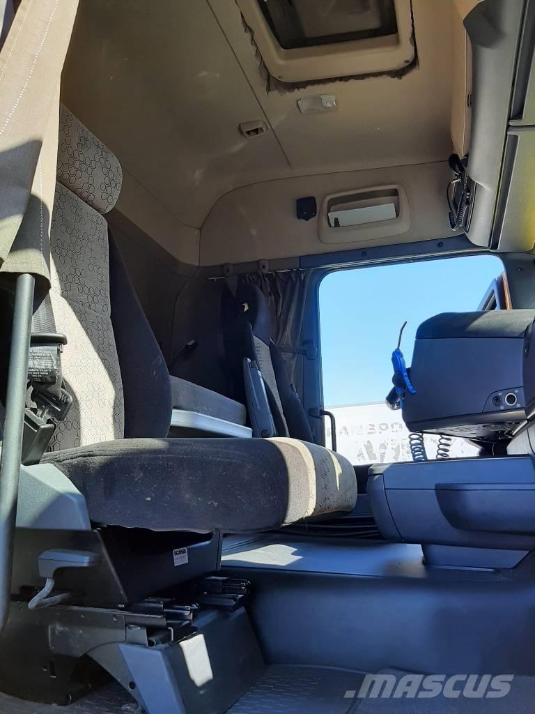 Scania R 520 Tautliner/curtainside trucks