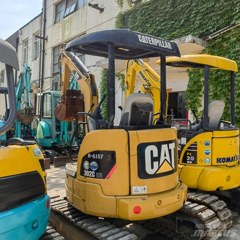 CAT 302 Mini excavators < 7t