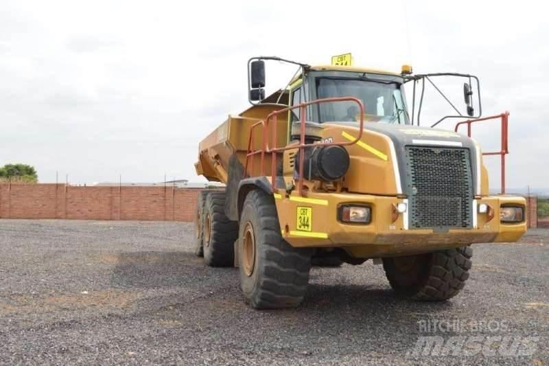 Bell B40D Articulated Haulers