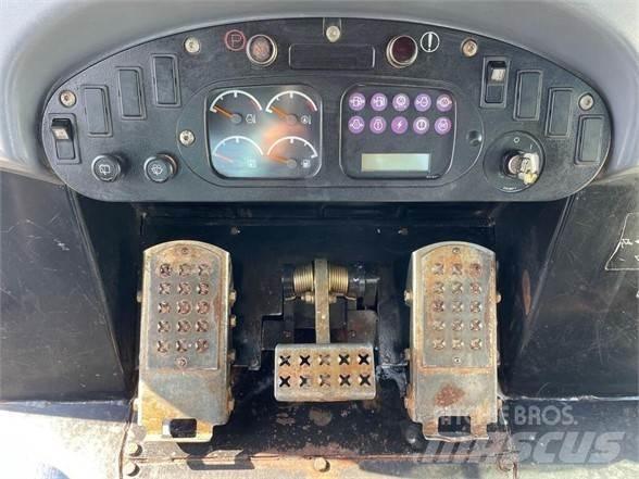 CAT 963C Crawler FEL's