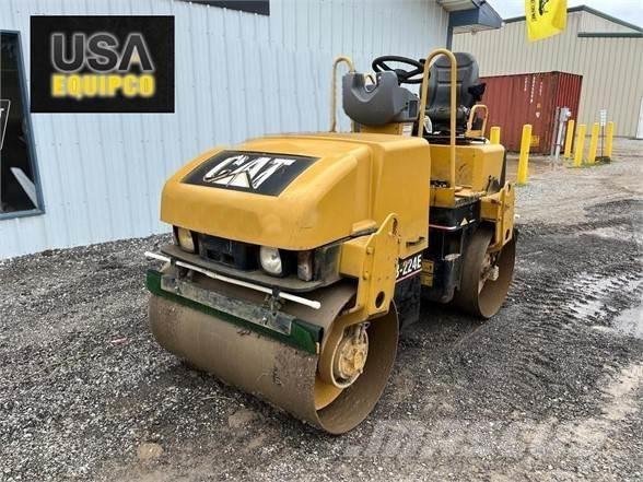 CAT CB-224E Single drum rollers