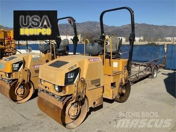 CAT CB22 Single drum rollers