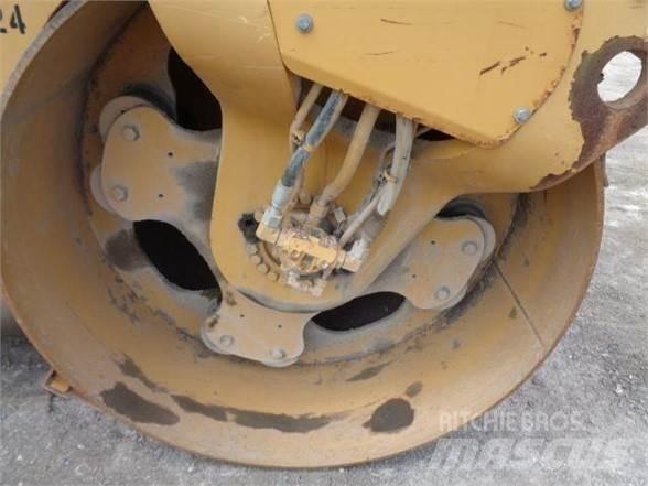 CAT CB54 Single drum rollers